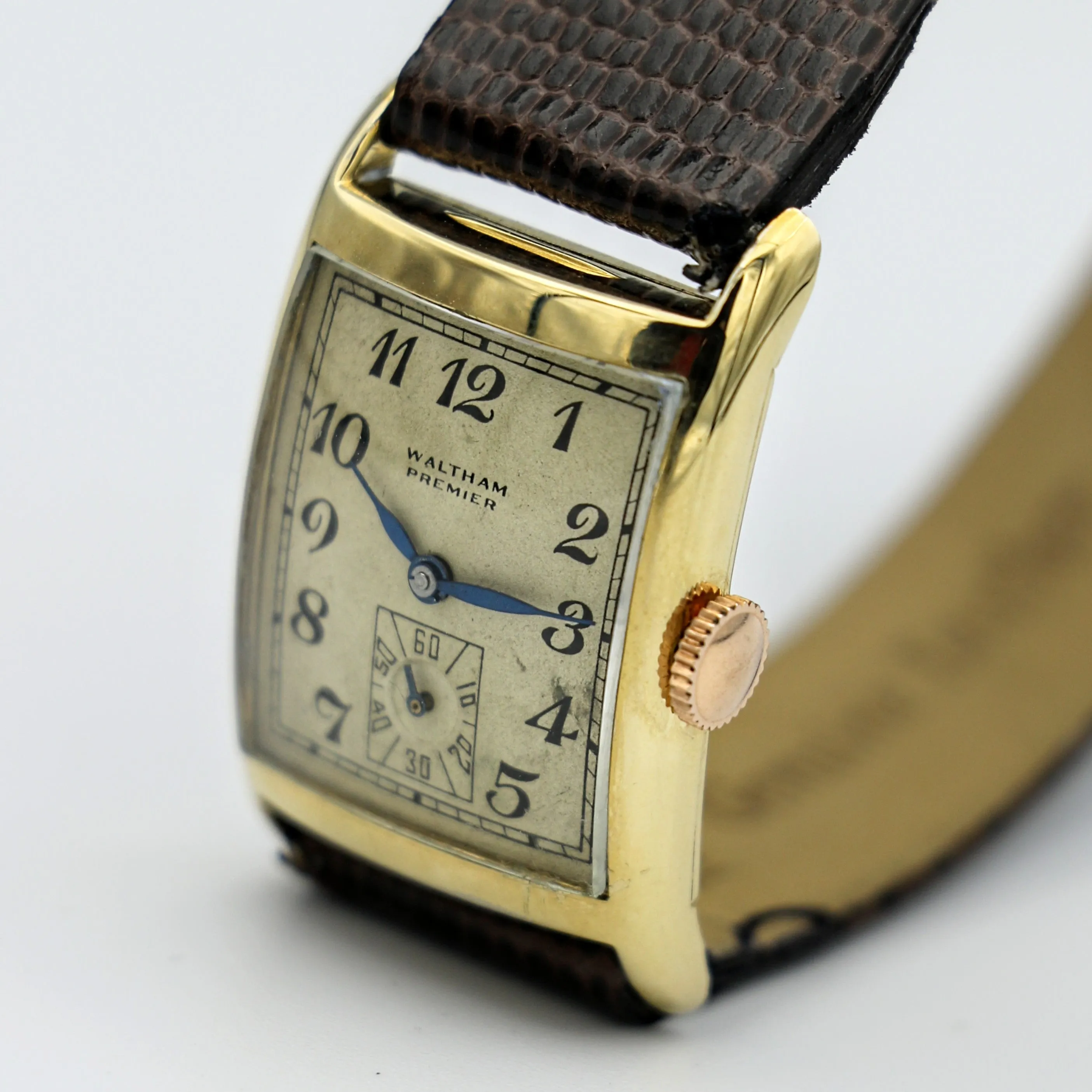1940 WALTHAM PREMIER Watch 17 Jewels Cal. 870 U.S.A. Made Wristwatch