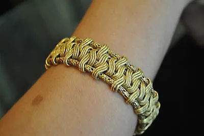 1940s Exquisite Designer Woven Bracelet in 18K Yellow Gold - $25K VALUE