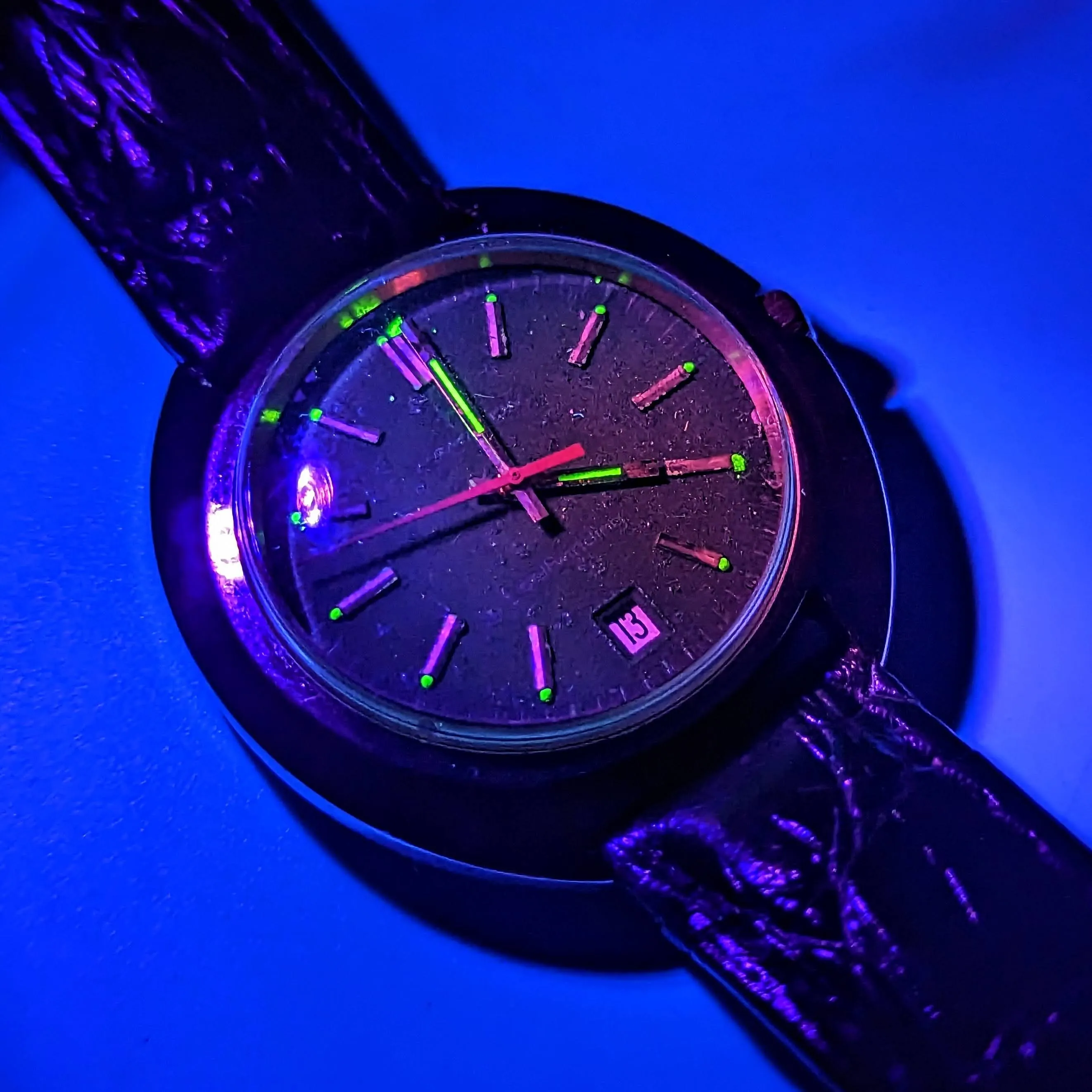 1960s HAMILTON Dateline Automatic Watch - Rare and Collectible Timepiece