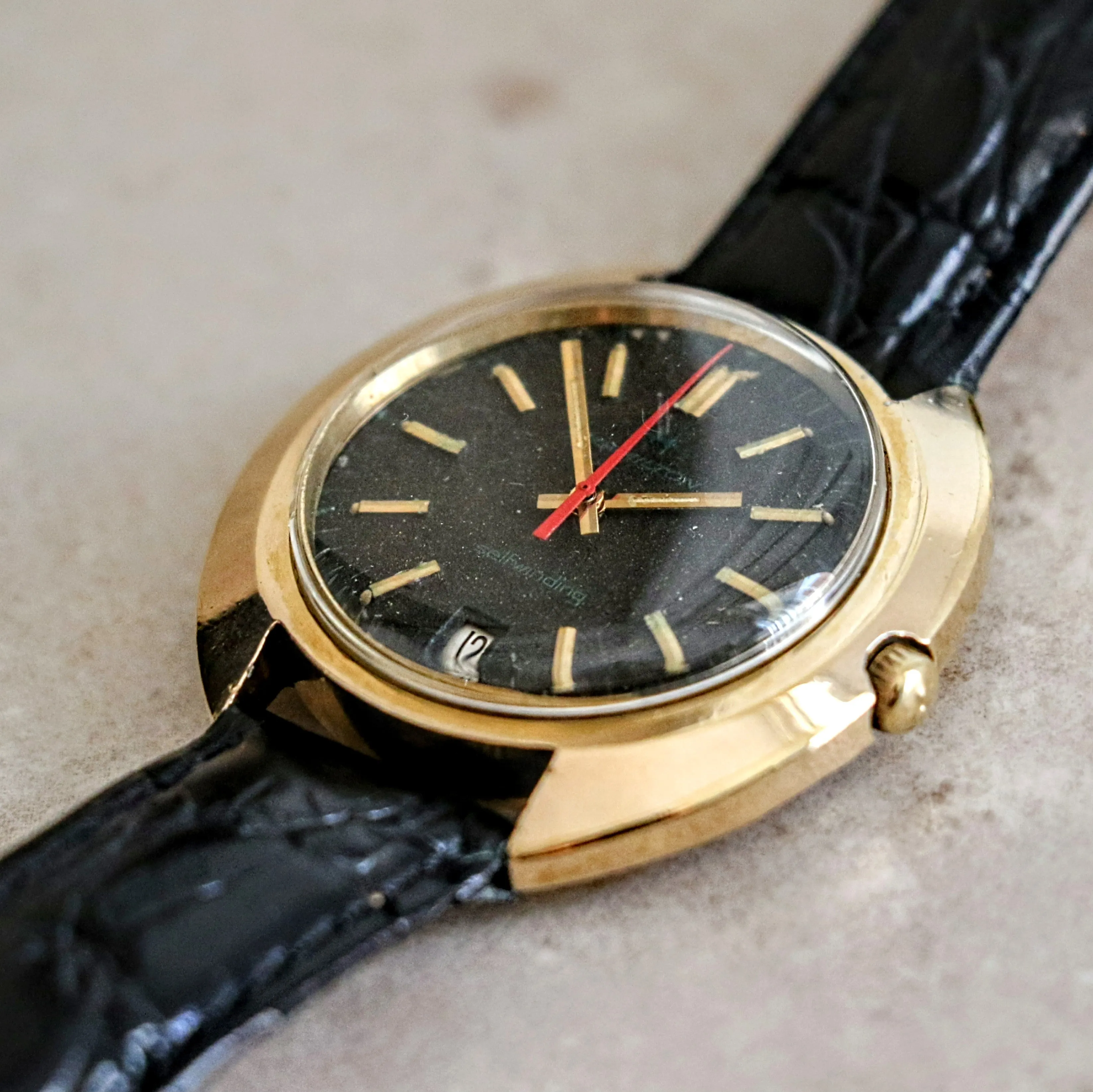 1960s HAMILTON Dateline Automatic Watch - Rare and Collectible Timepiece