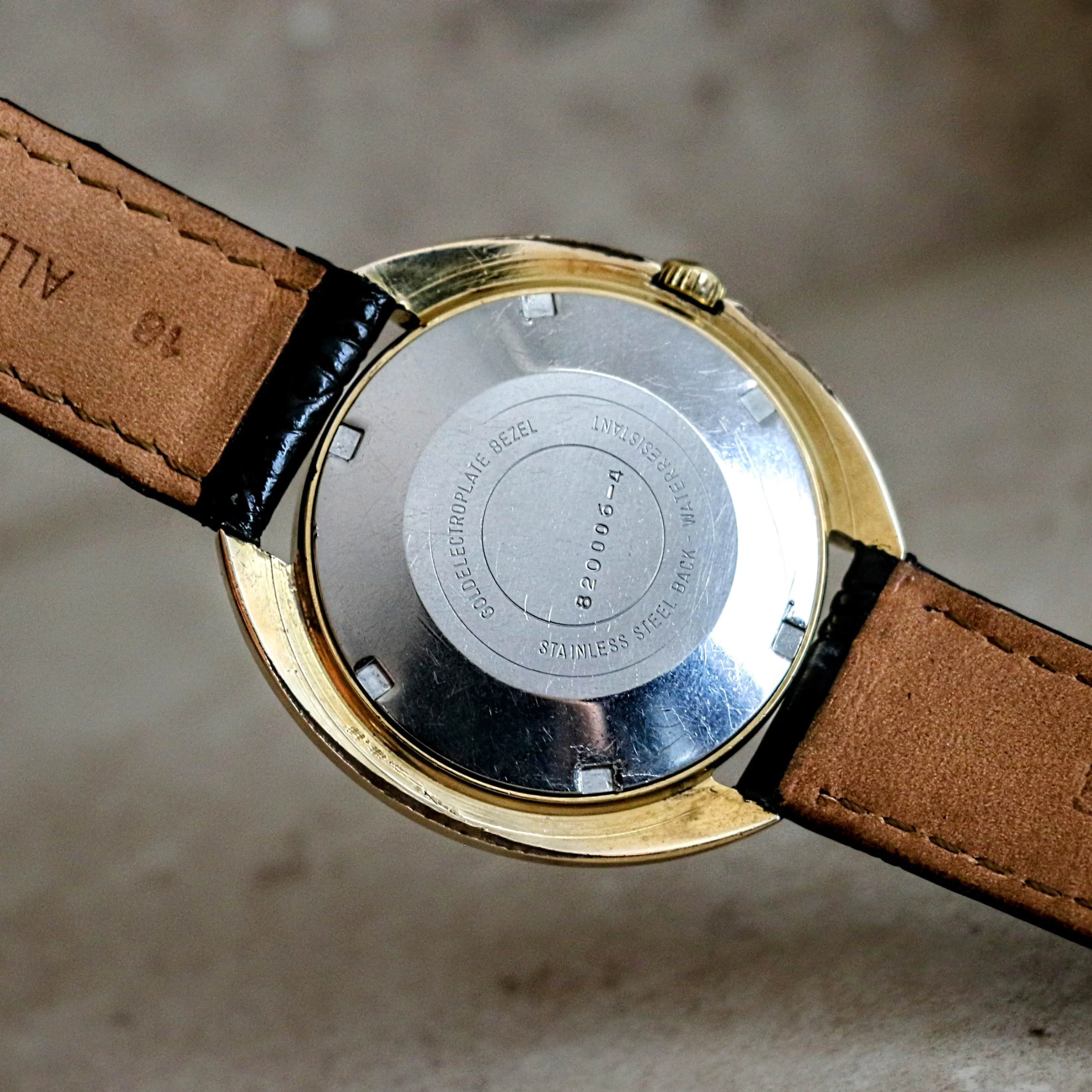 1960s HAMILTON Dateline Automatic Watch - Rare and Collectible Timepiece