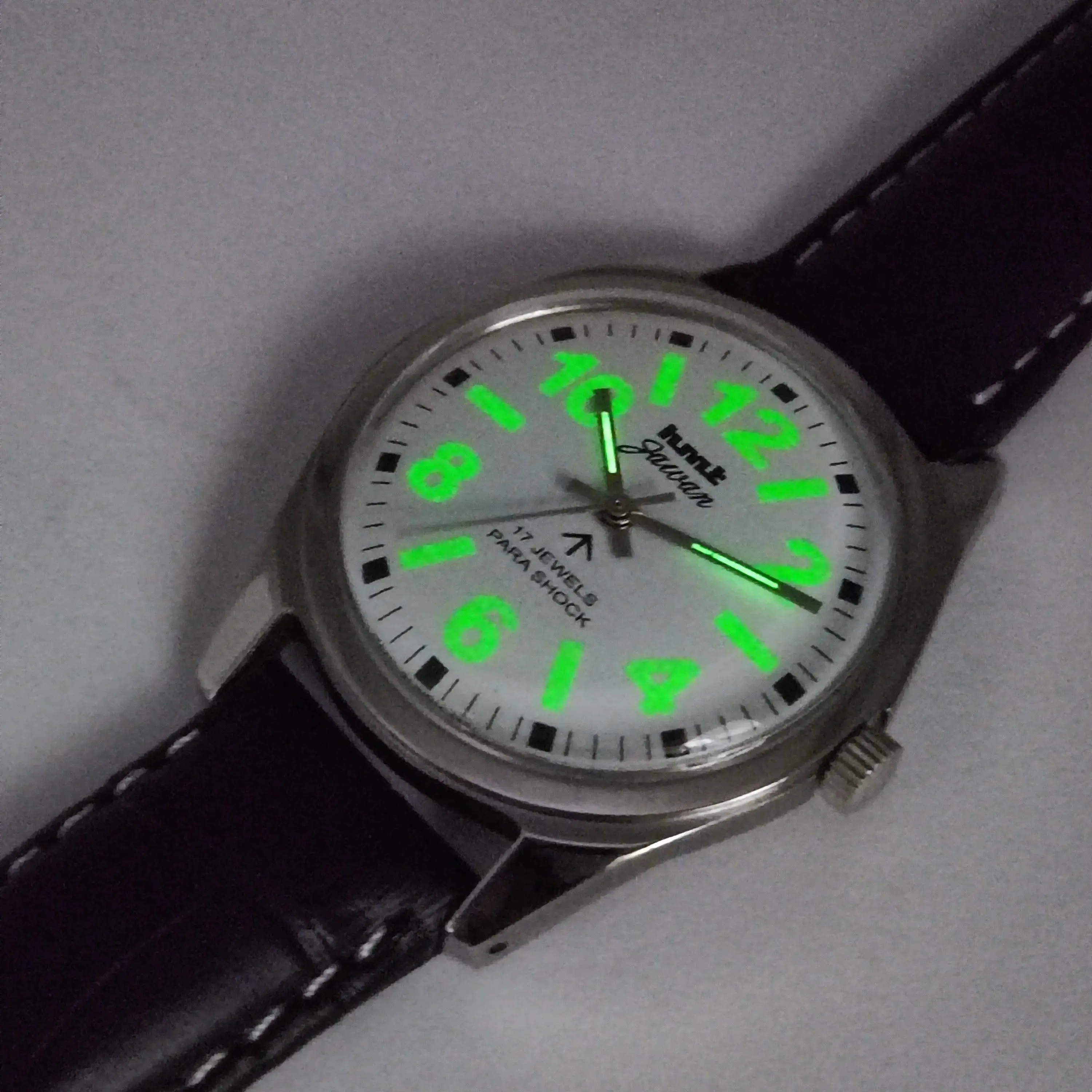 HMT Jawan Para Shock 17 Jewels White Dial Mechanical Hand winding Men's Wrist Watch