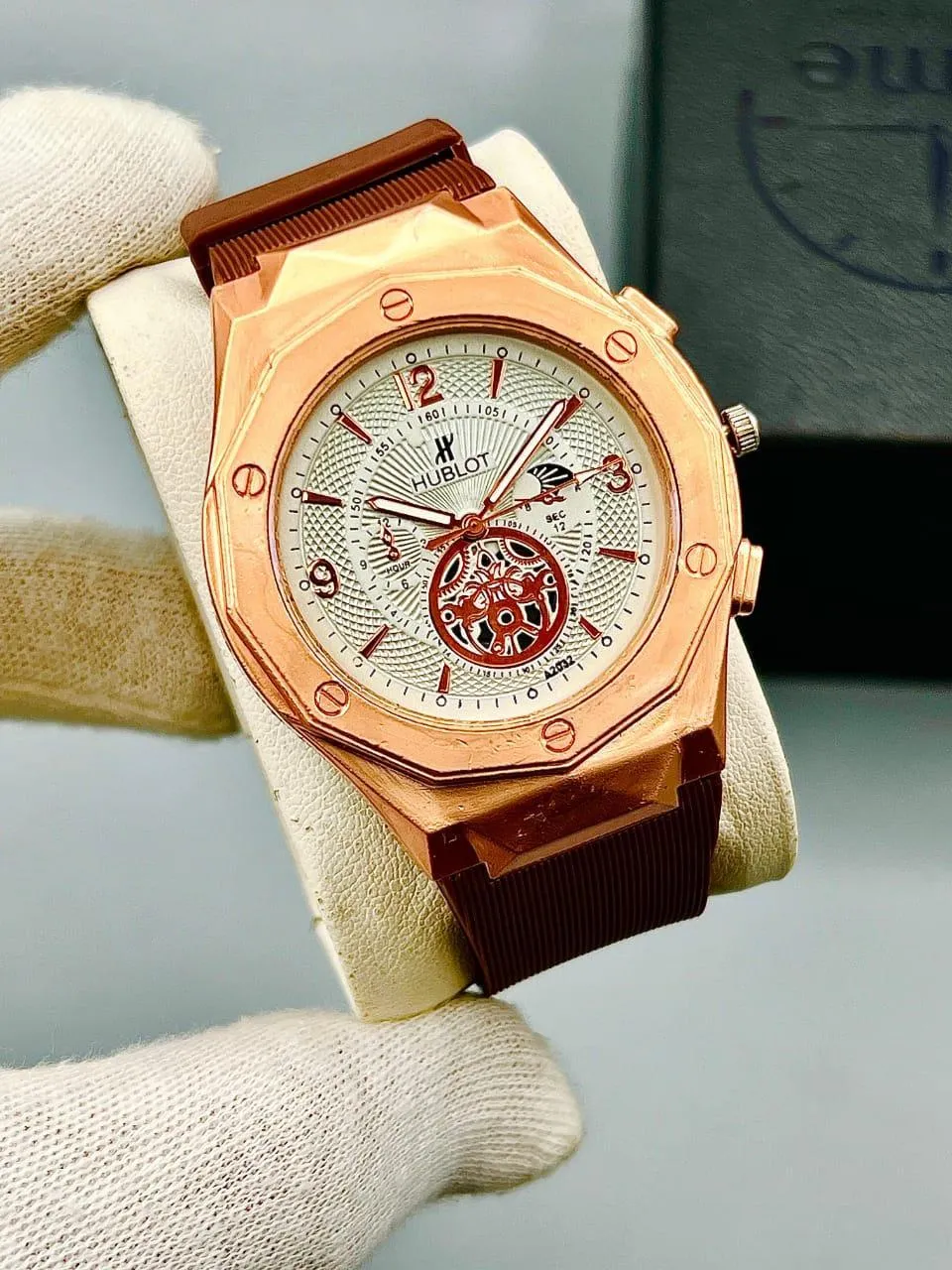 Men's Multicolor Chronograph Watch - Stylish Luxury PU Leather Strap