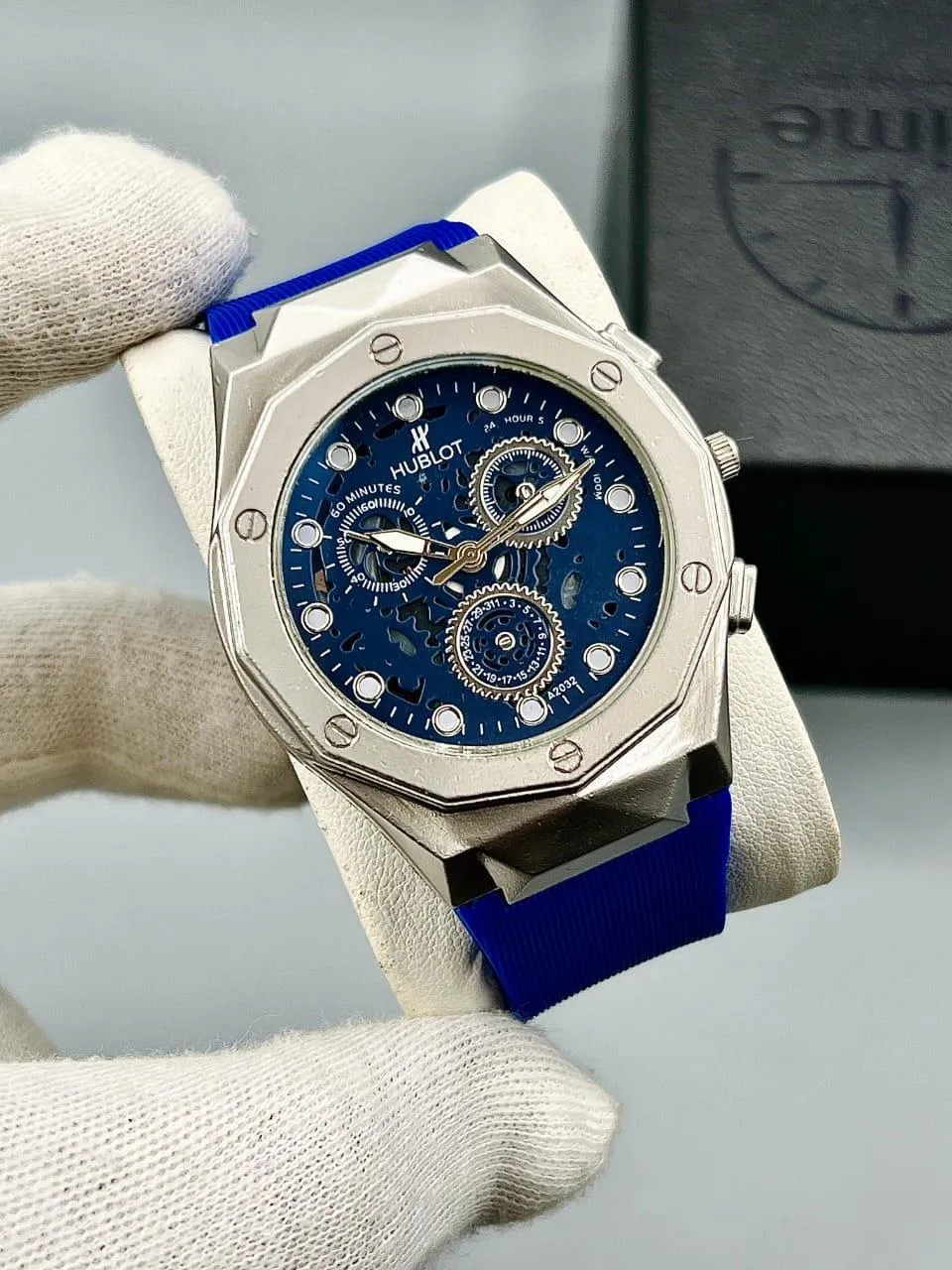 Men's Multicolor Chronograph Watch - Stylish Luxury PU Leather Strap