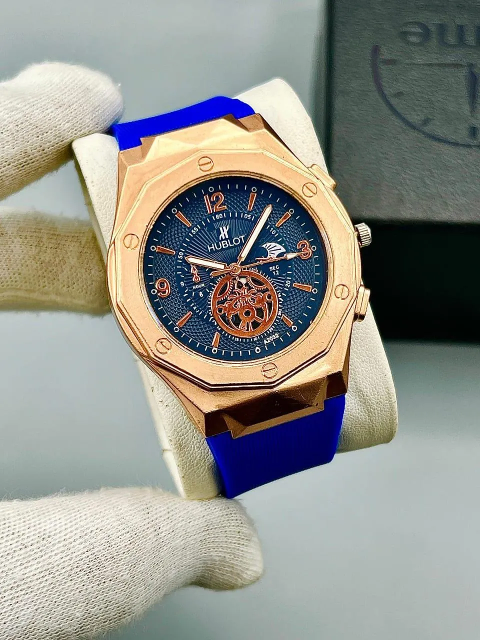 Men's Multicolor Chronograph Watch - Stylish Luxury PU Leather Strap
