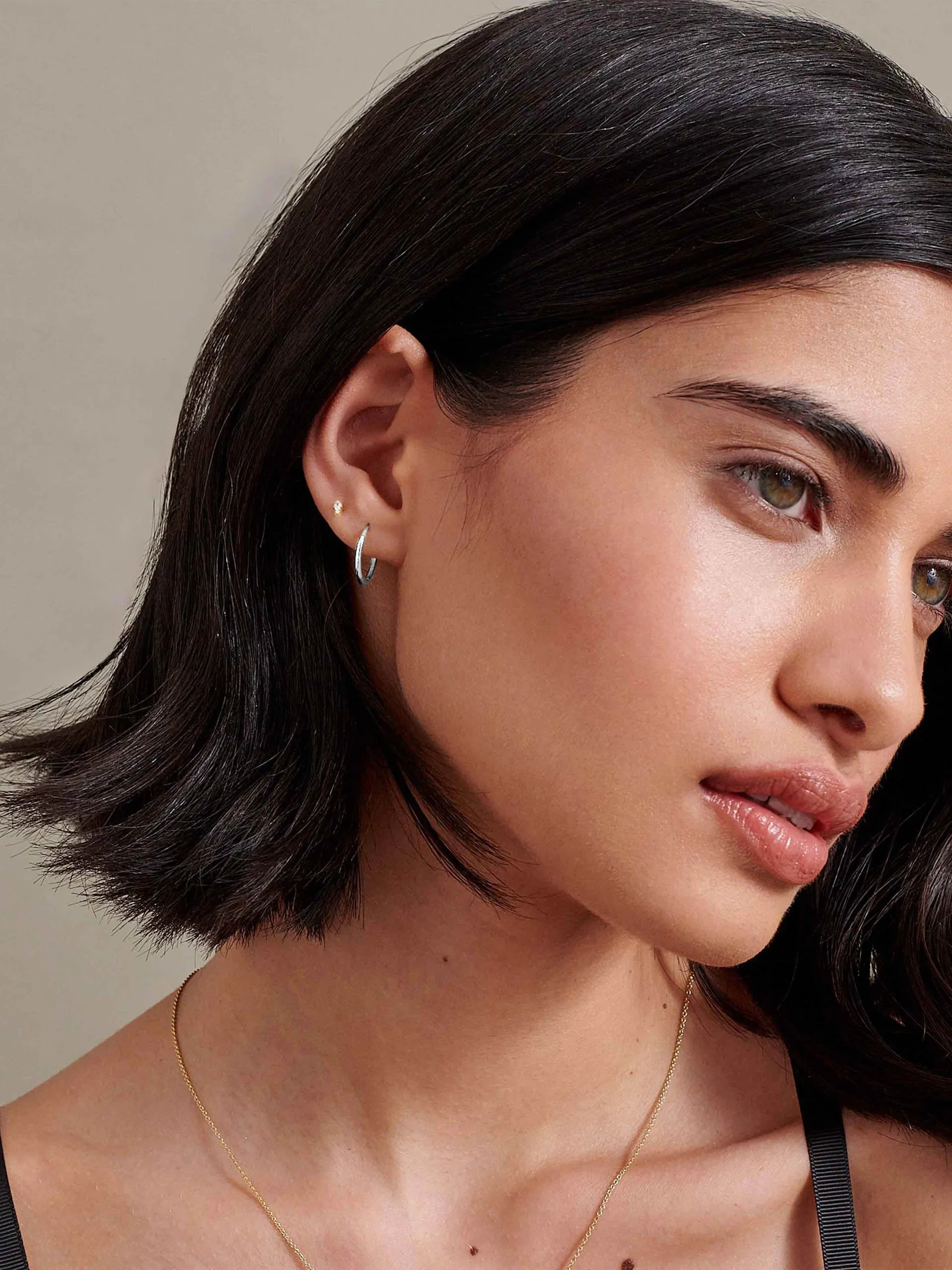 Yellow gold medium classic hoop earrings